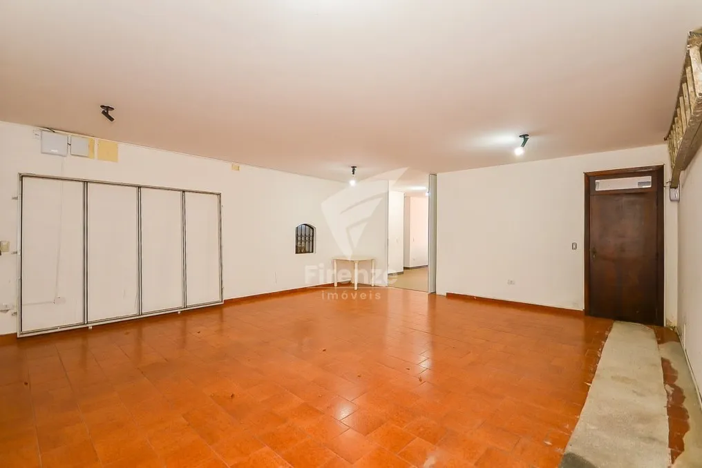 424 m² house with 3 en-suite bedrooms and 4 parking spots — photo 69