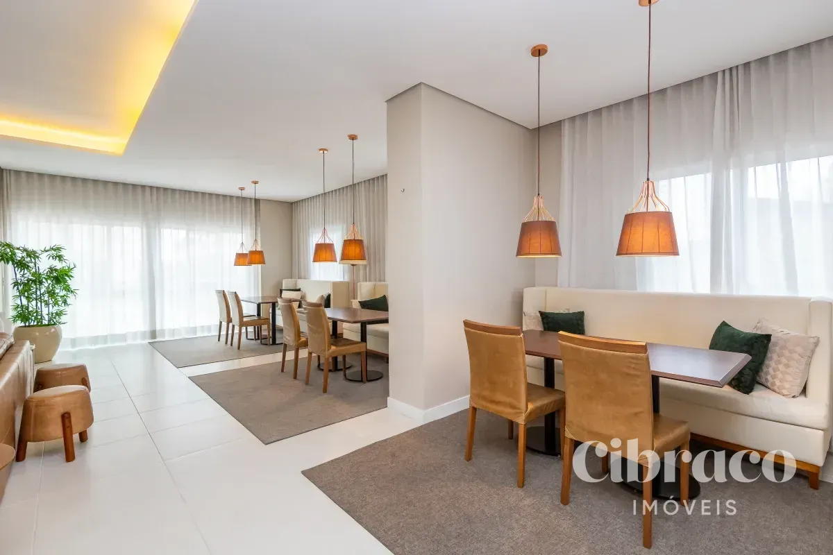 Balcony with a grill in a 2-bedroom apartment, 71 m² — photo 58