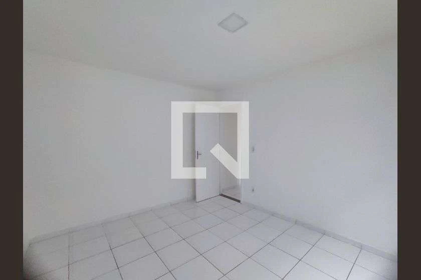 Apartamento de 1 dormitorio con balcón y cocina abierta — photo 25