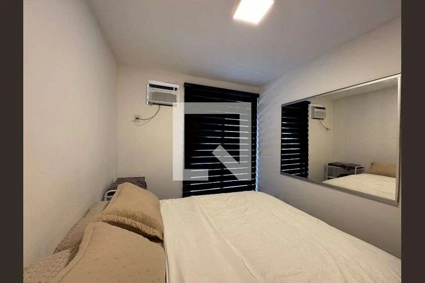 4-bedroom apartment with a balcony and 180 m² — photo 21