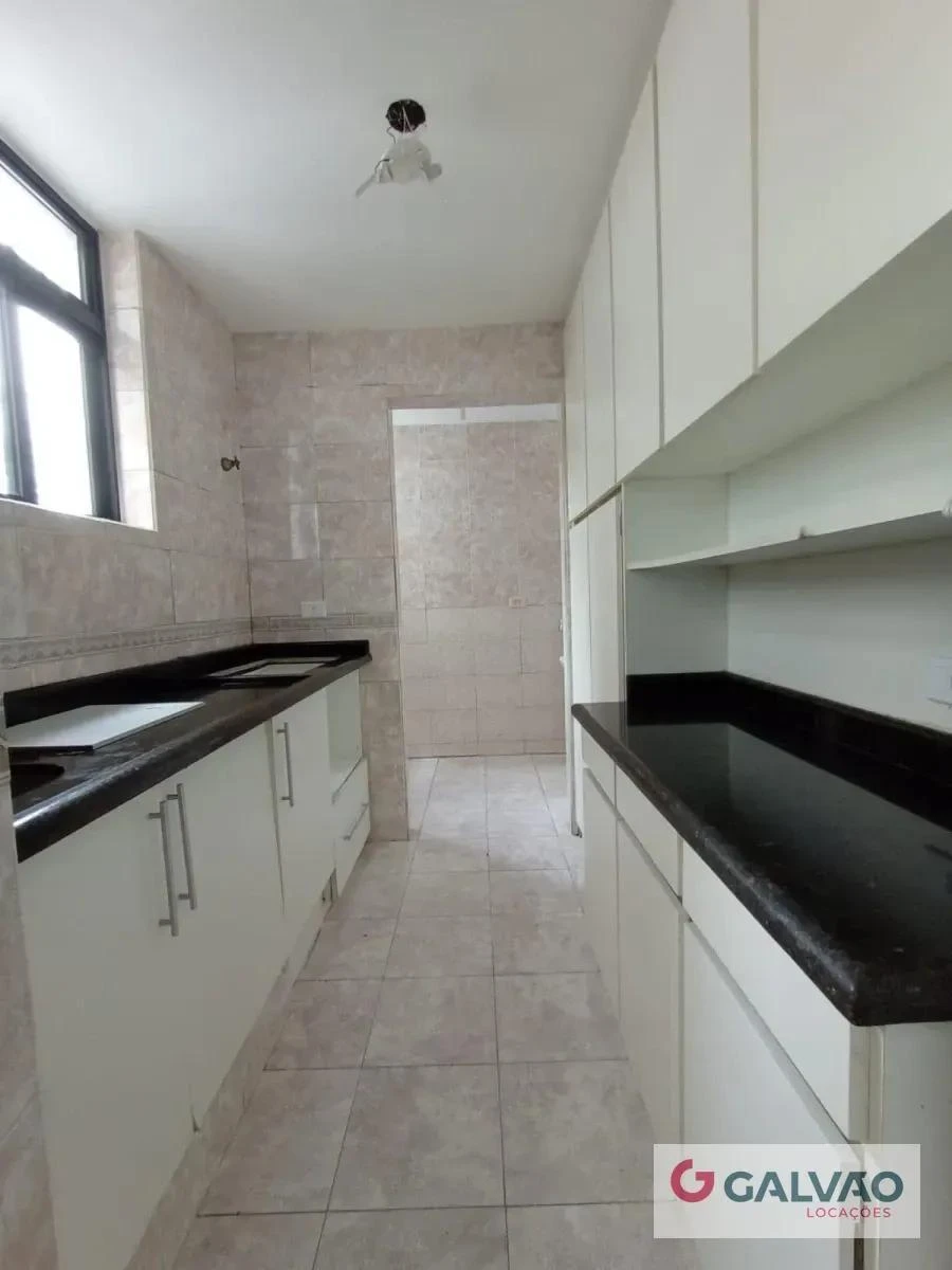 Apartment, 88 m², with wood or laminate floors — photo 2