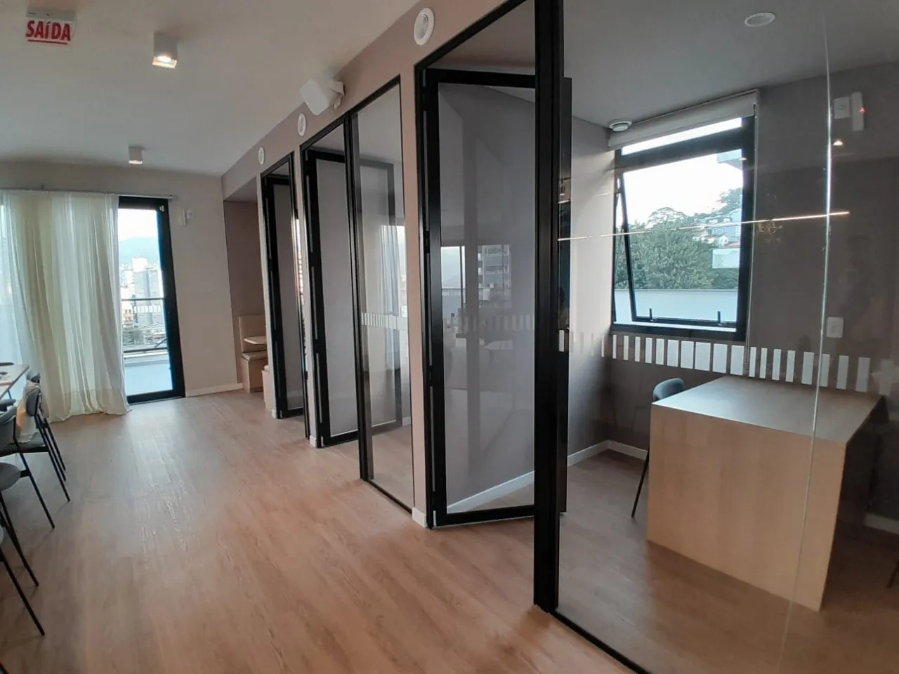 One-bedroom apartment with a mountain view in Florianópolis — photo 8