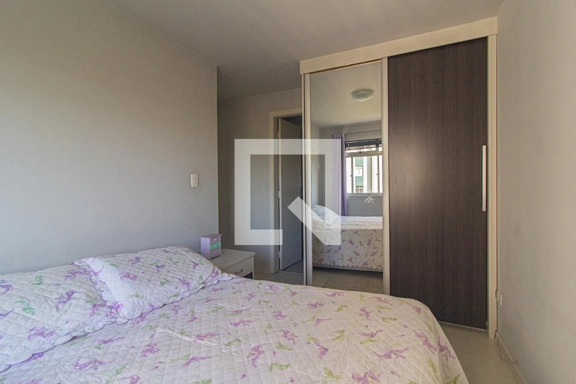 Furnished apartment, 97 m², with a glass-enclosed balcony — photo 25