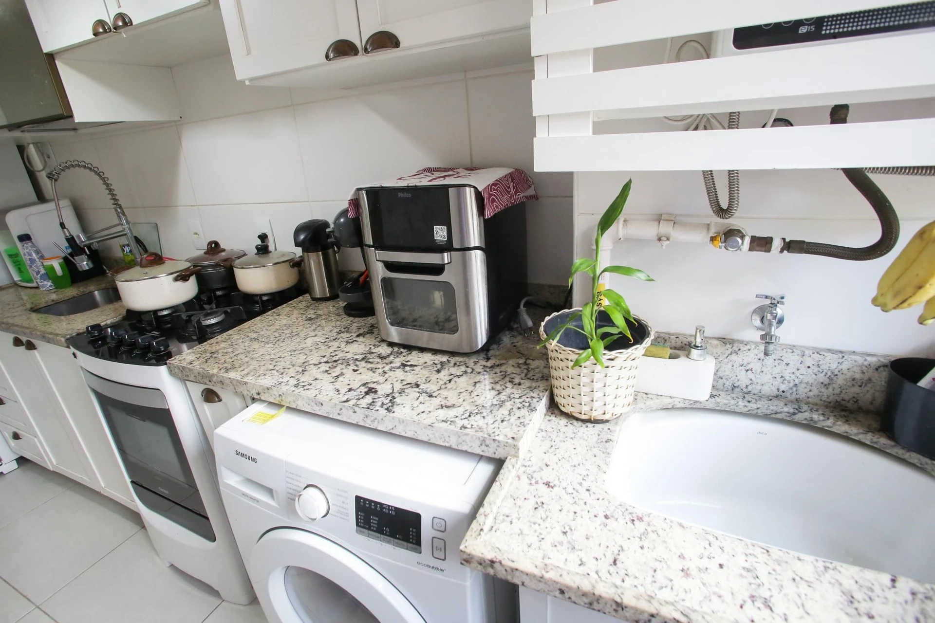 Furnished apartment with 2 bedrooms and open-plan gas kitchen — photo 7