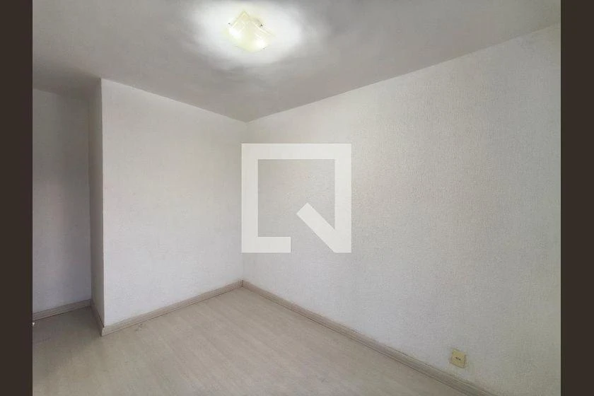 2-bedroom apartment in a building with a pool — photo 8