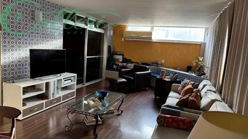 Duplex penthouse with 4 bedrooms and 4 bathrooms — photo 13