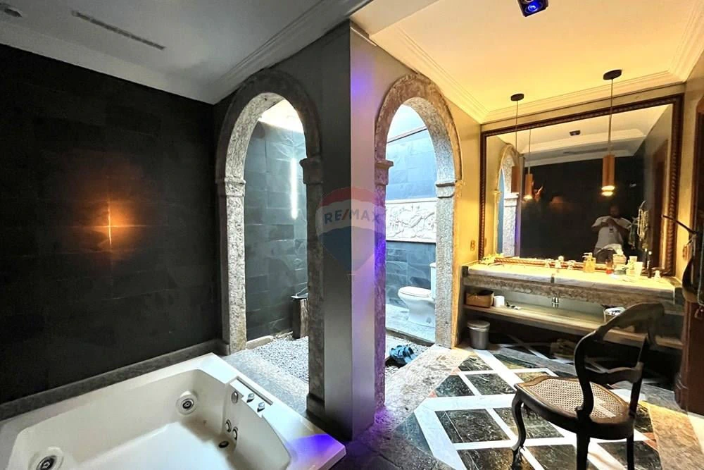 Будинок 1300 м² з 5 спальнями та 10 паркувань — photo 28