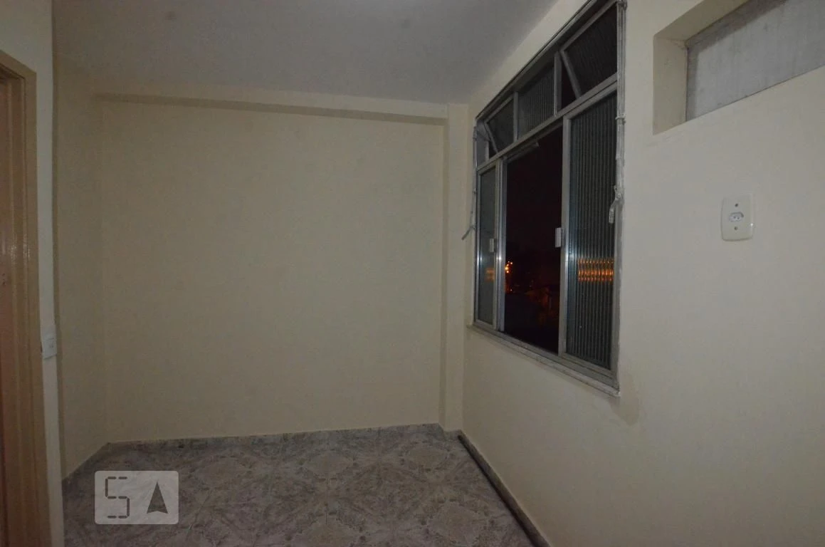 2-bedroom apartment in a building with a gym — photo 25