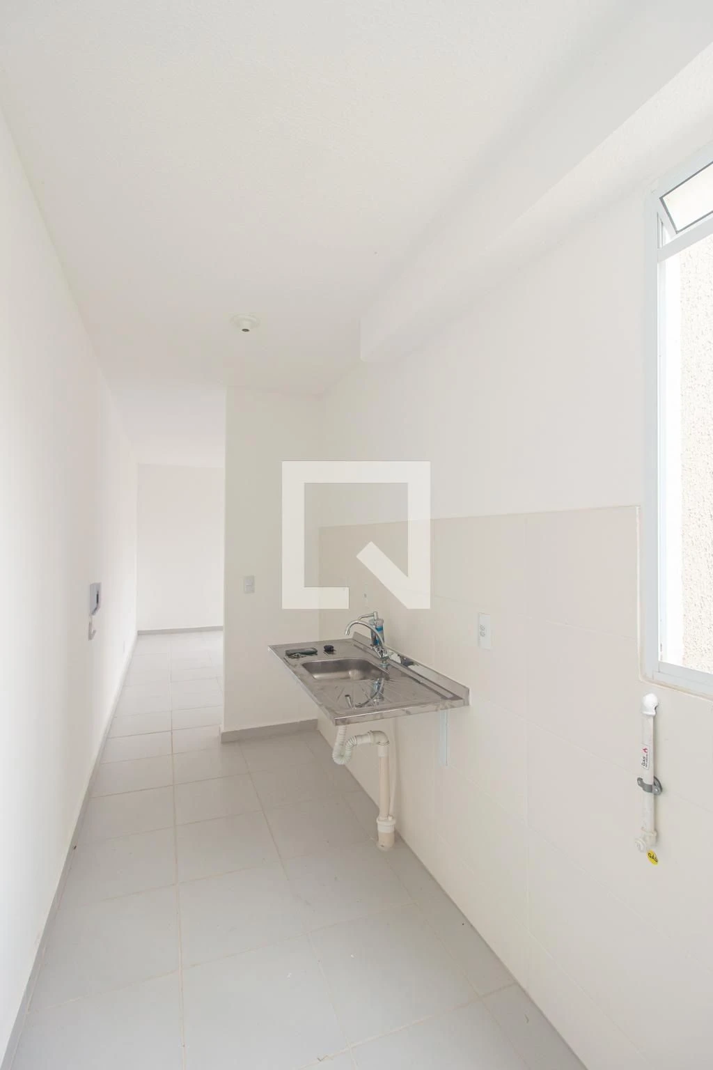 Unfurnished 2-bedroom apartment with private garden — photo 23