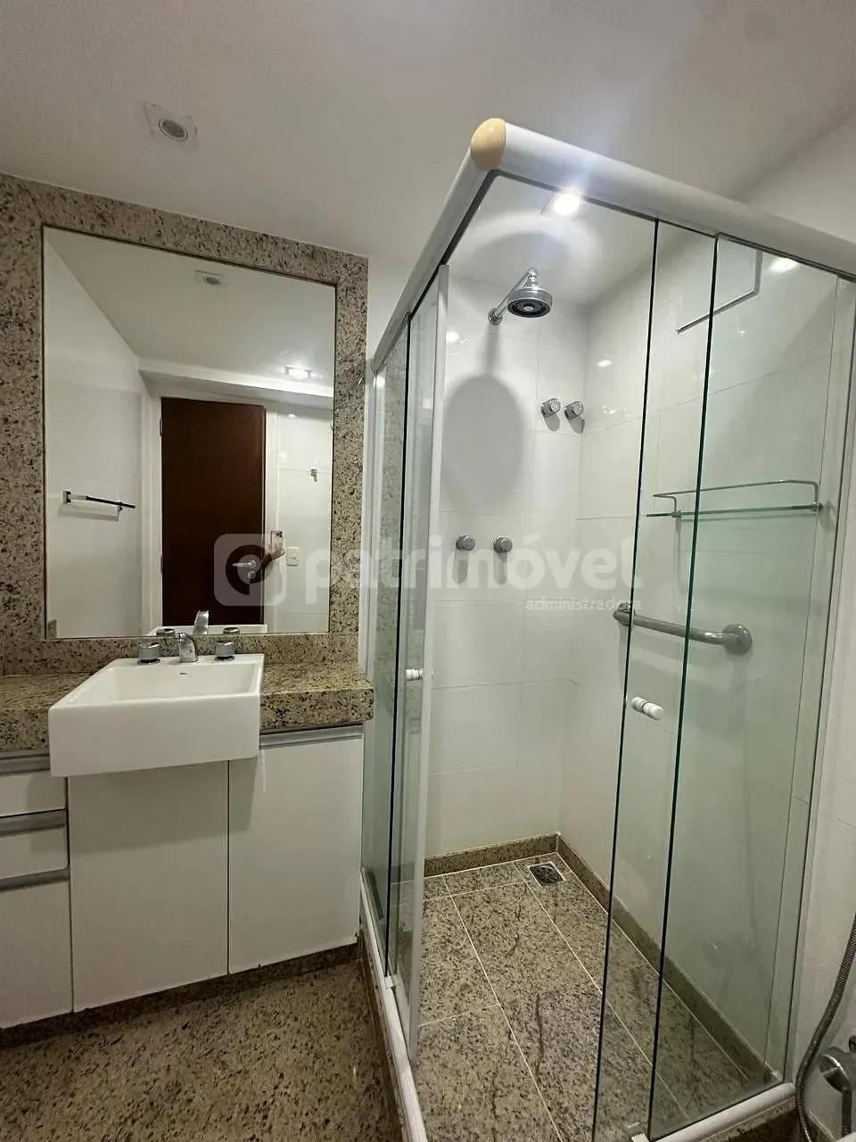 Apartamento para locação com 4 dormitórios e 5 banheiros — photo 13