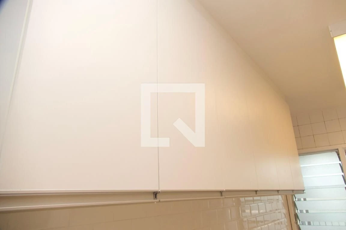 1-bedroom apartment with enclosed kitchen and balcony — photo 35