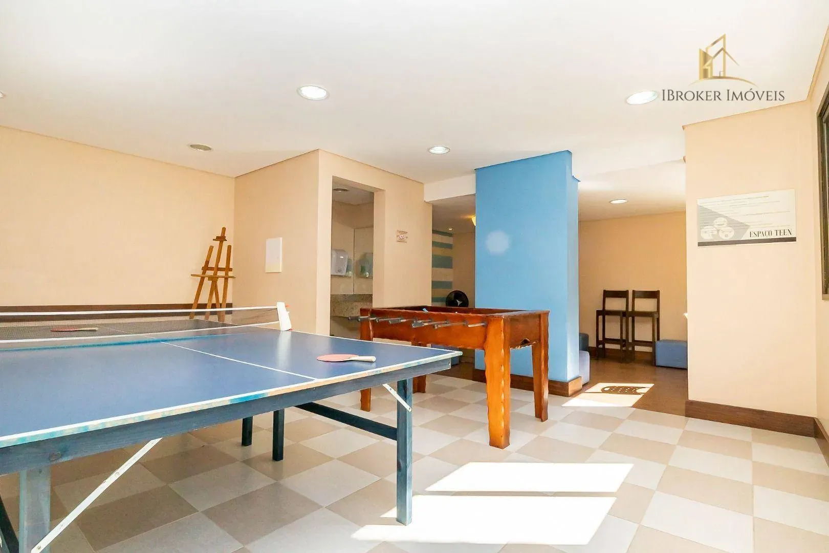 2-bedroom apartment with a closed kitchen and stove — photo 31