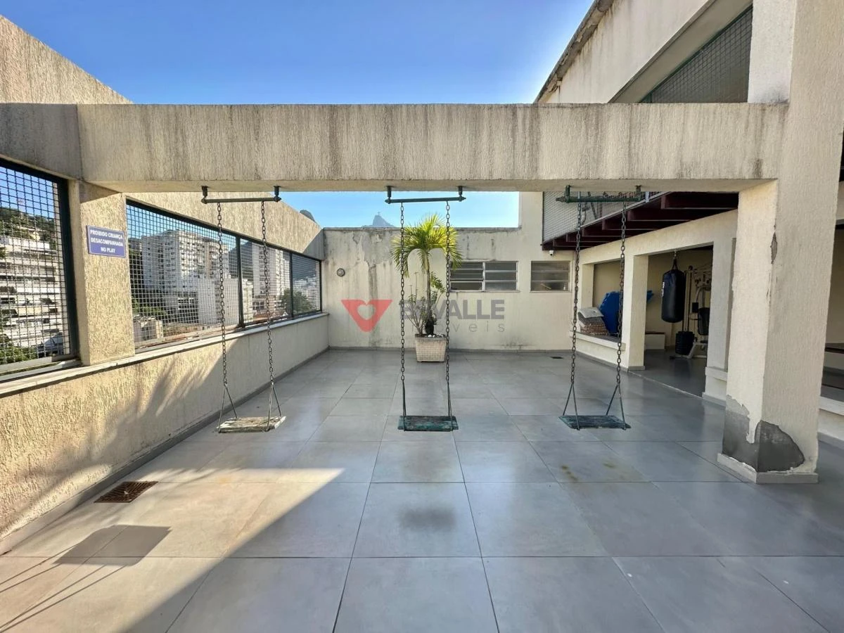 Cobertura linear com 300 m² e 5 quartos — photo 52