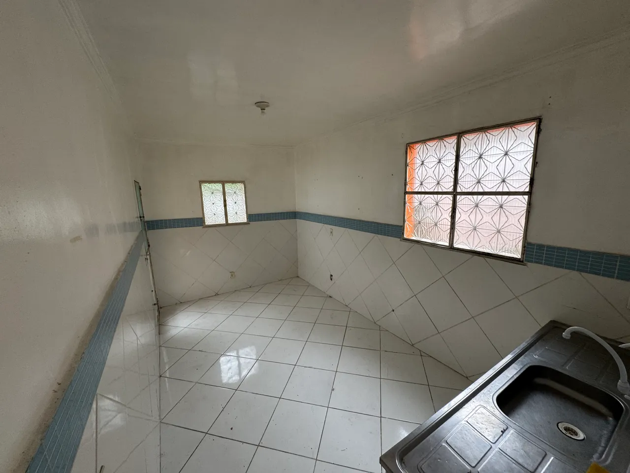 Casa com cozinha separada e fogão — photo 13
