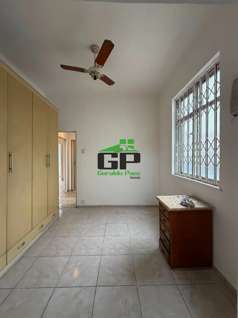 2-bedroom unfurnished rental apartment with parking — photo 5