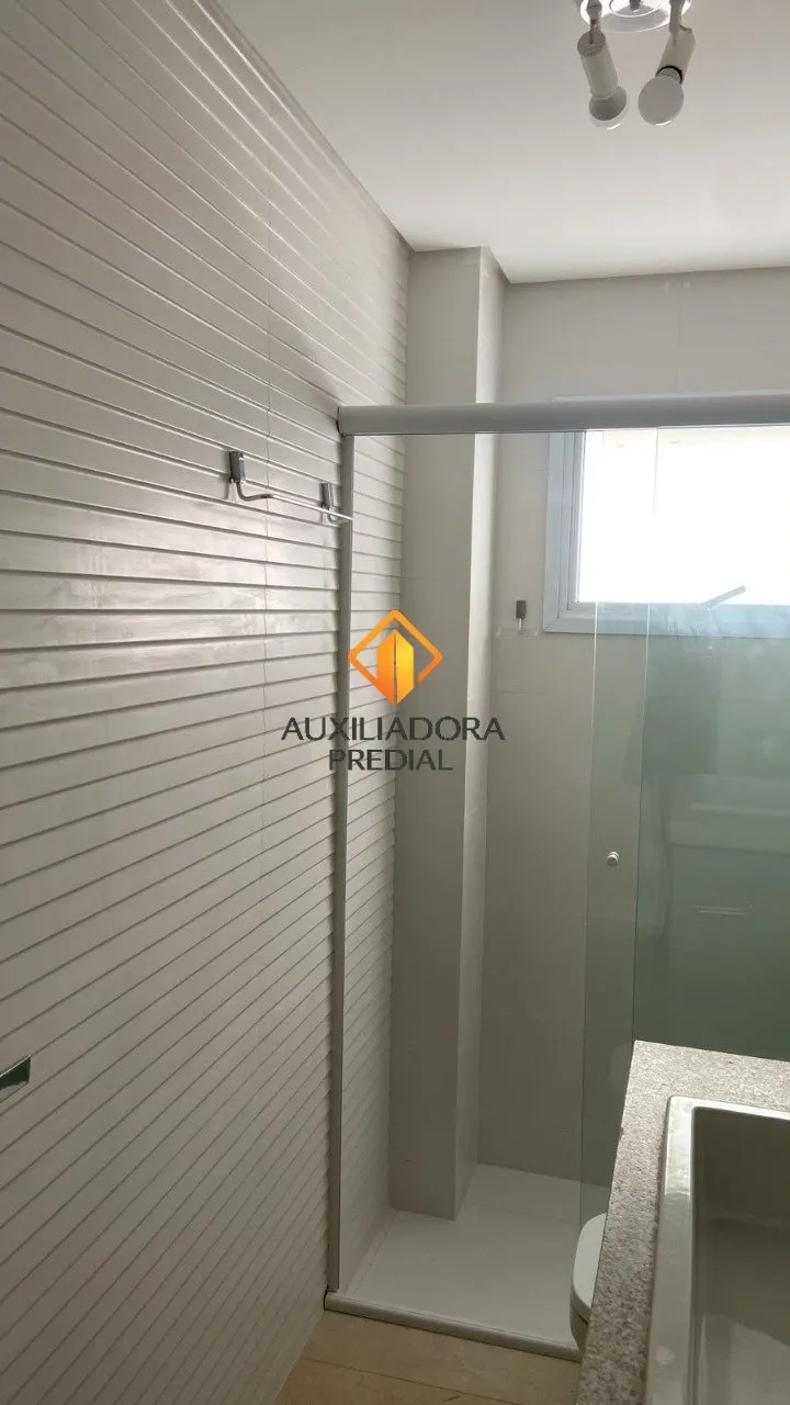 Furnished 2-bedroom apartment with a balcony — photo 10