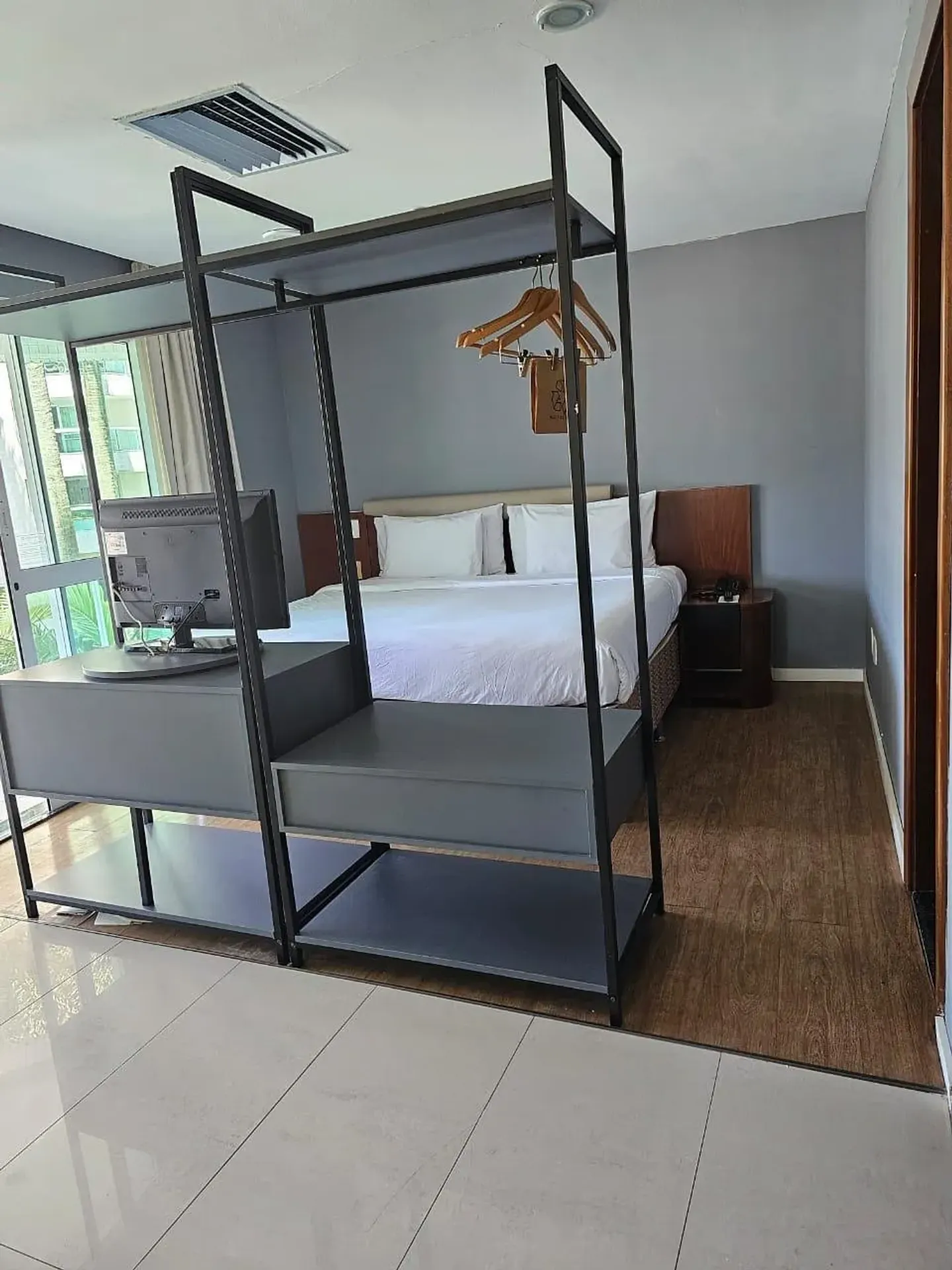 Apartment on the 3rd floor with a water view — photo 4