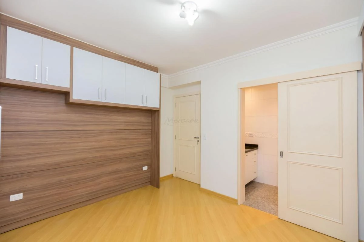 Departamento con espacio de home office en Curitiba — photo 15