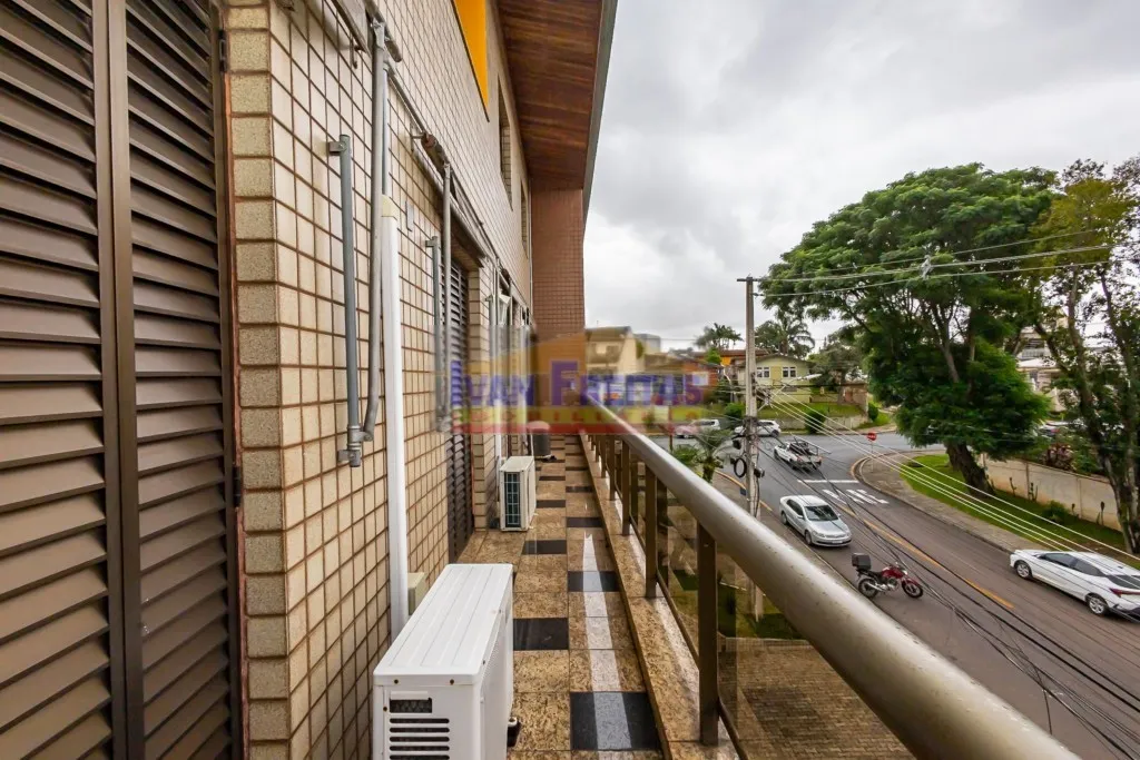 House with 5 bedrooms and balcony, plus 5 parking spots — photo 36