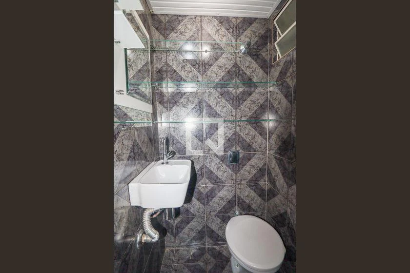 2-bedroom apartment with a washing machine in Curitiba — photo 40