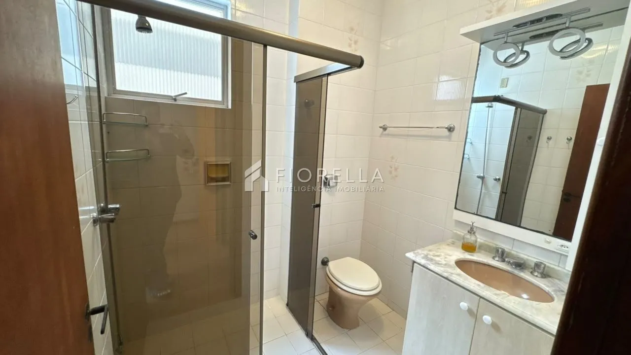 113 m² apartment with a home office and a water view — photo 8