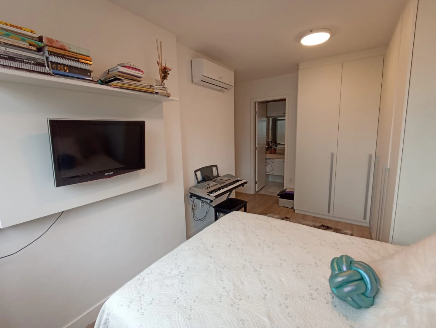 Furnished 86 m² apartment with an en-suite — photo 14