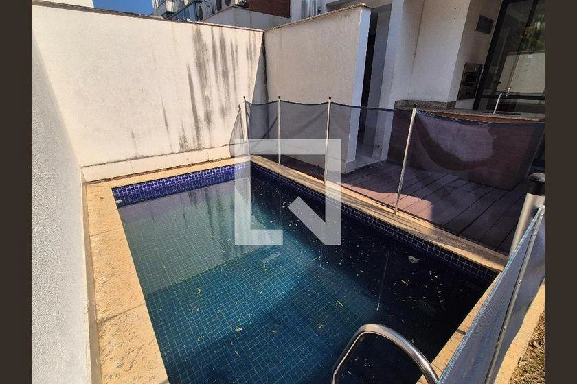 Casa em condomínio com 4 suítes e 150 m² — photo 49