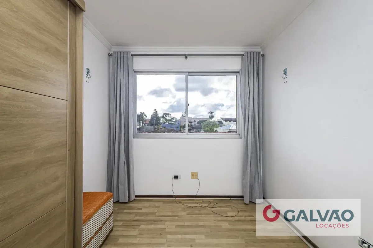 2-bedroom apartment in a building with a gym — photo 6