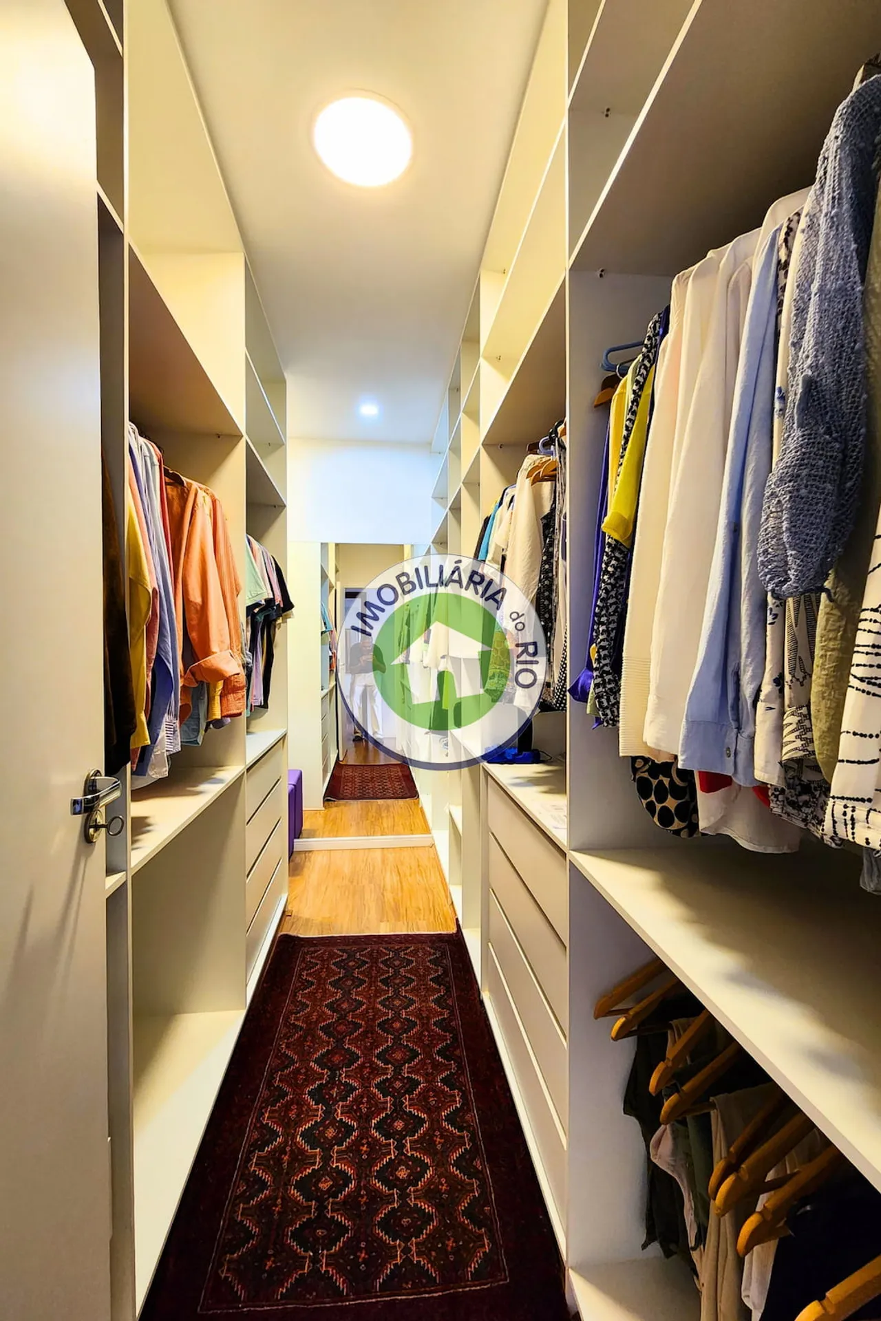 Apartment on the 2nd floor with floor-to-ceiling windows — photo 44