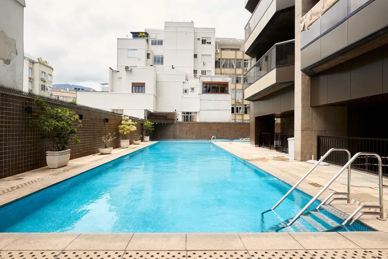 Unfurnished 2-bedroom apartment with 3 bathrooms — photo 49