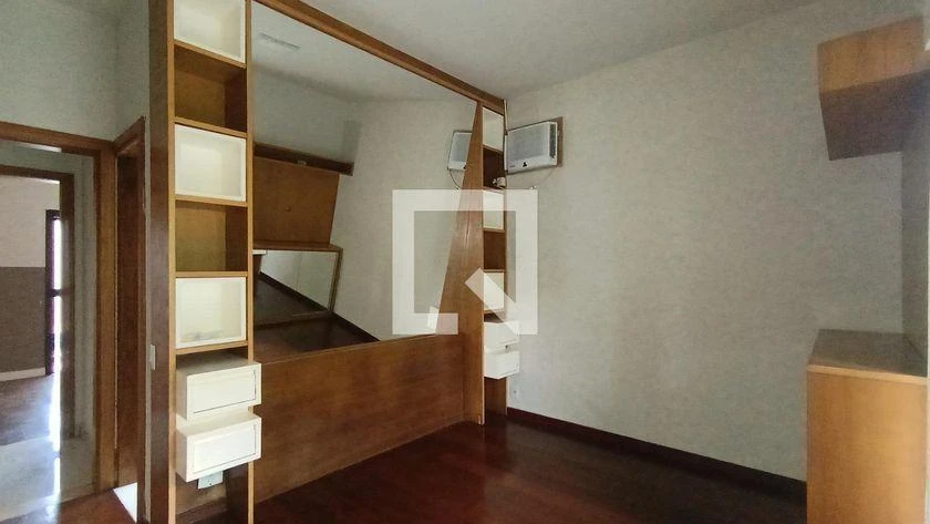 Home office in a 3-bedroom house, 760 m² — photo 35