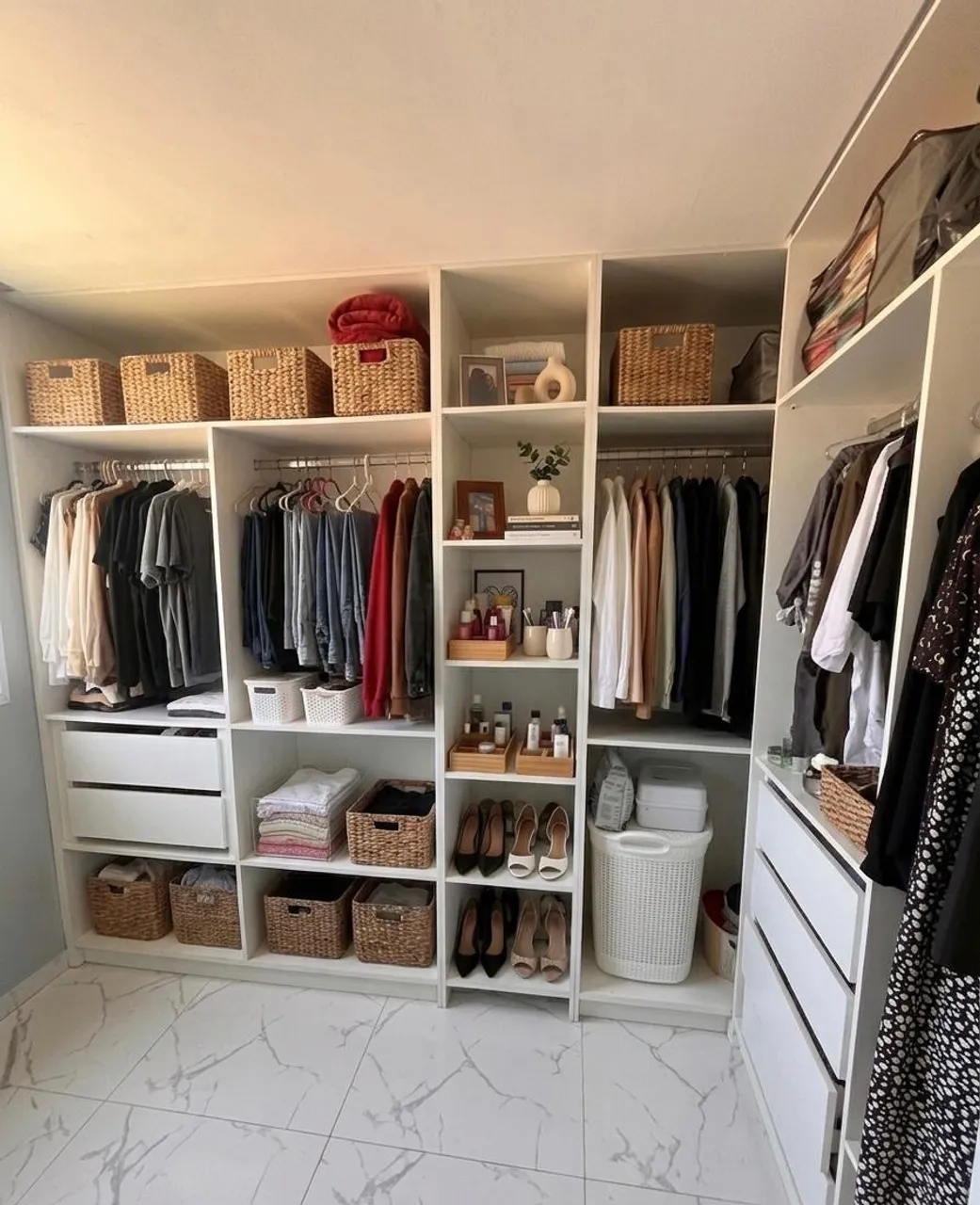 2-bedroom apartment with a walk-in closet in Rio de Janeiro — photo 6