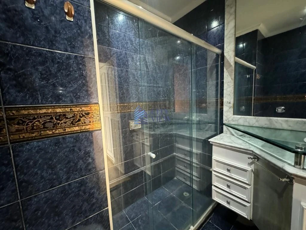 Washing machine in a 3-bedroom apartment, 130 m² — photo 14