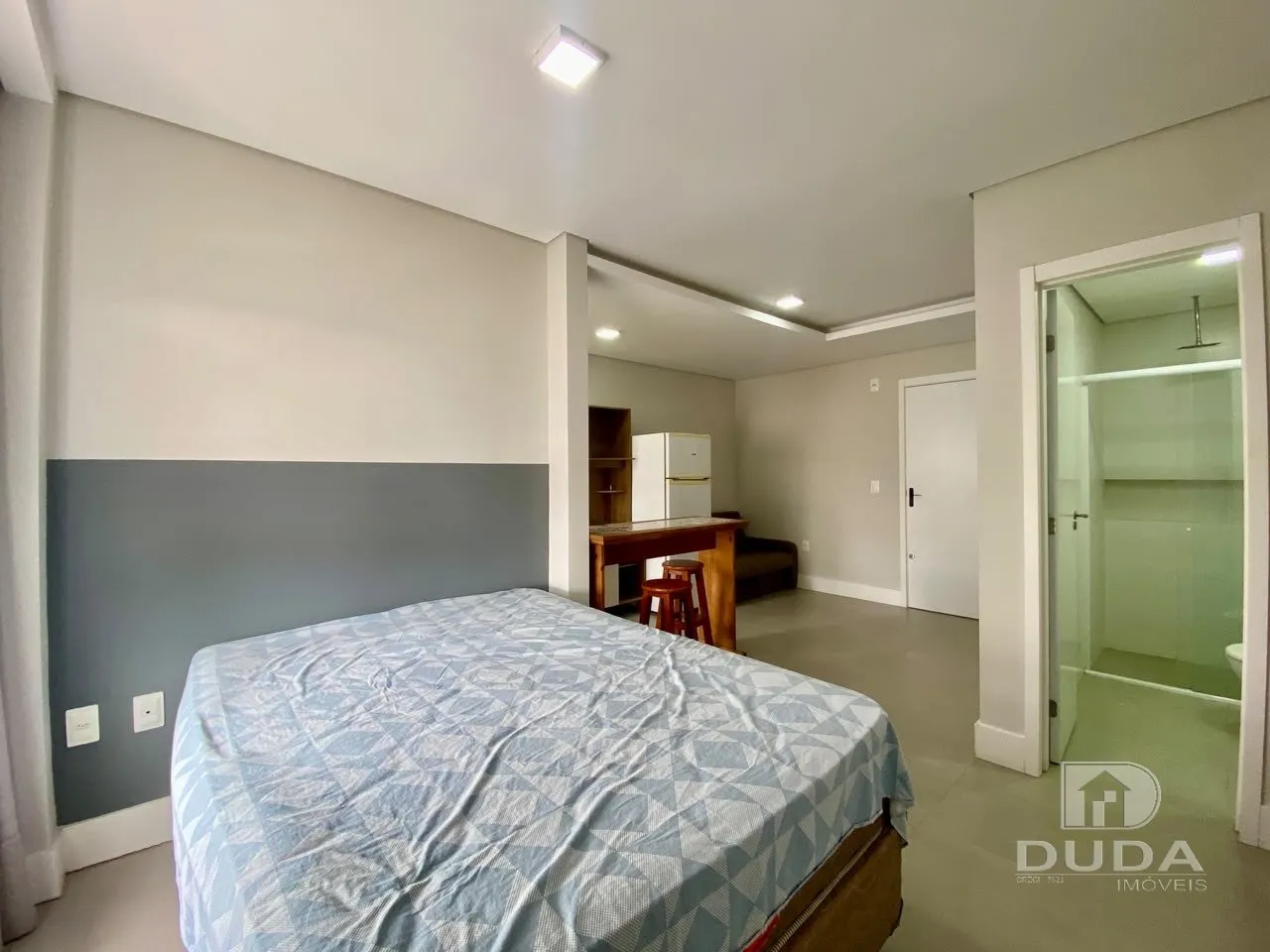 Furnished studio in a building with a coworking space — photo 10