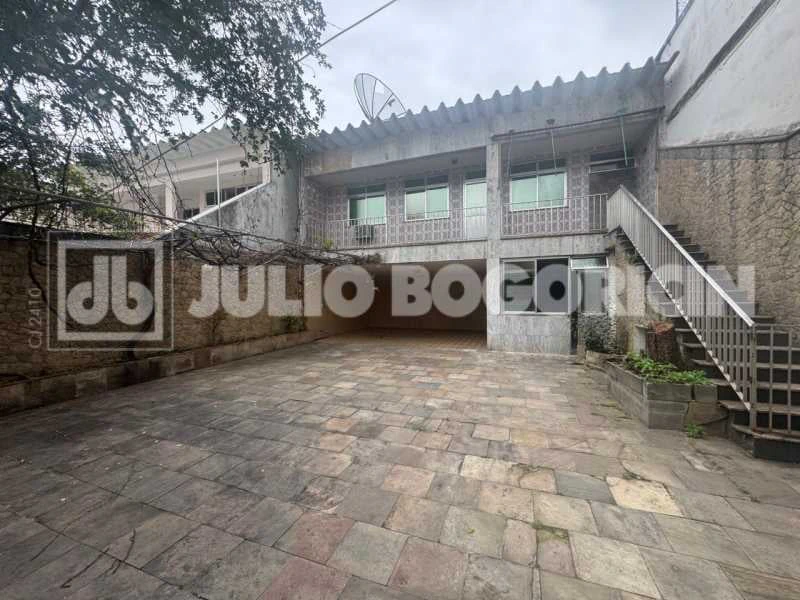 Дом 429 м²: 4 спальни, 5 парковочных мест, барбекю — photo 21