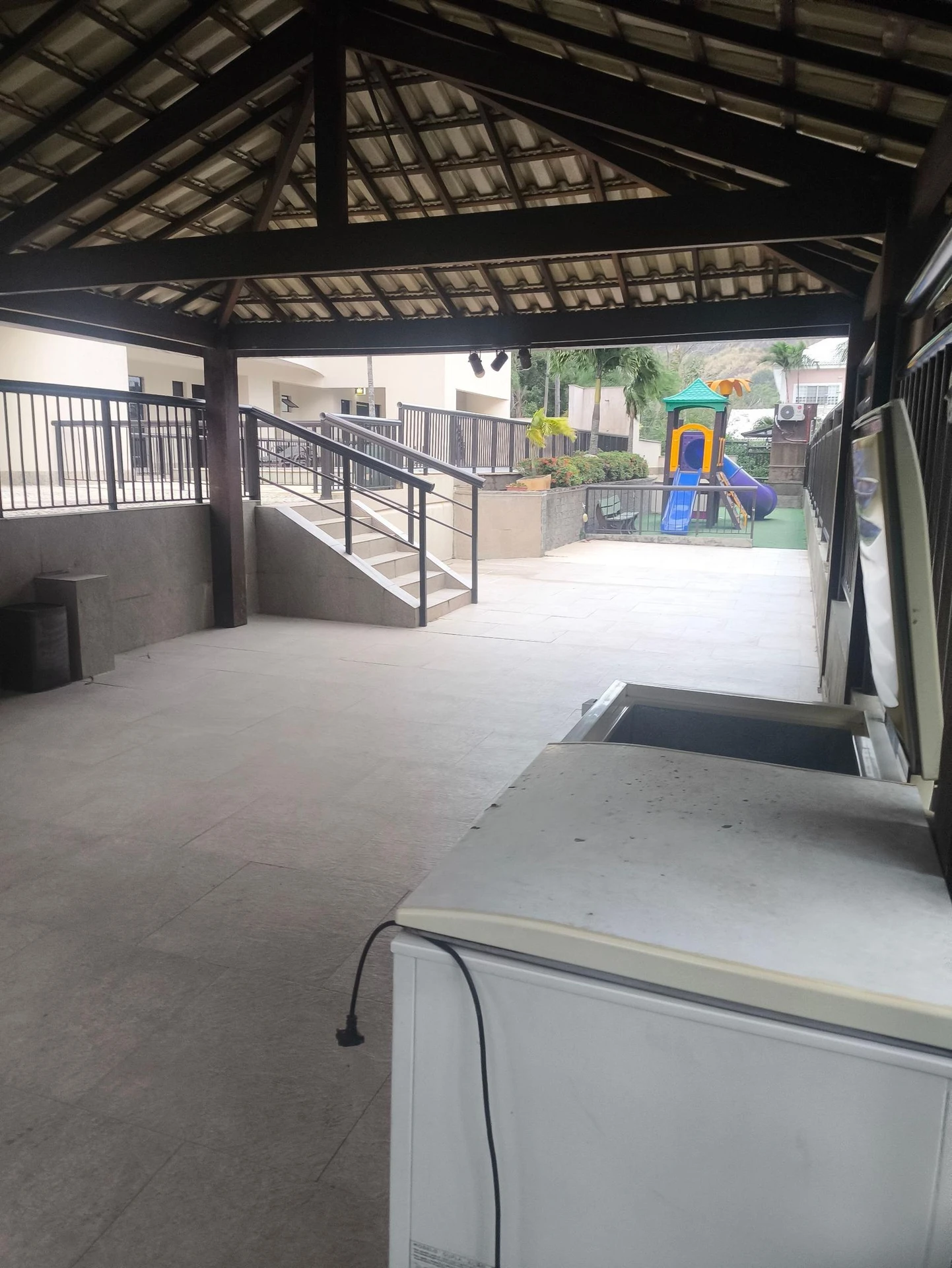 Apartamento mobiliado com 2 quartos e banheiro privativo — photo 35