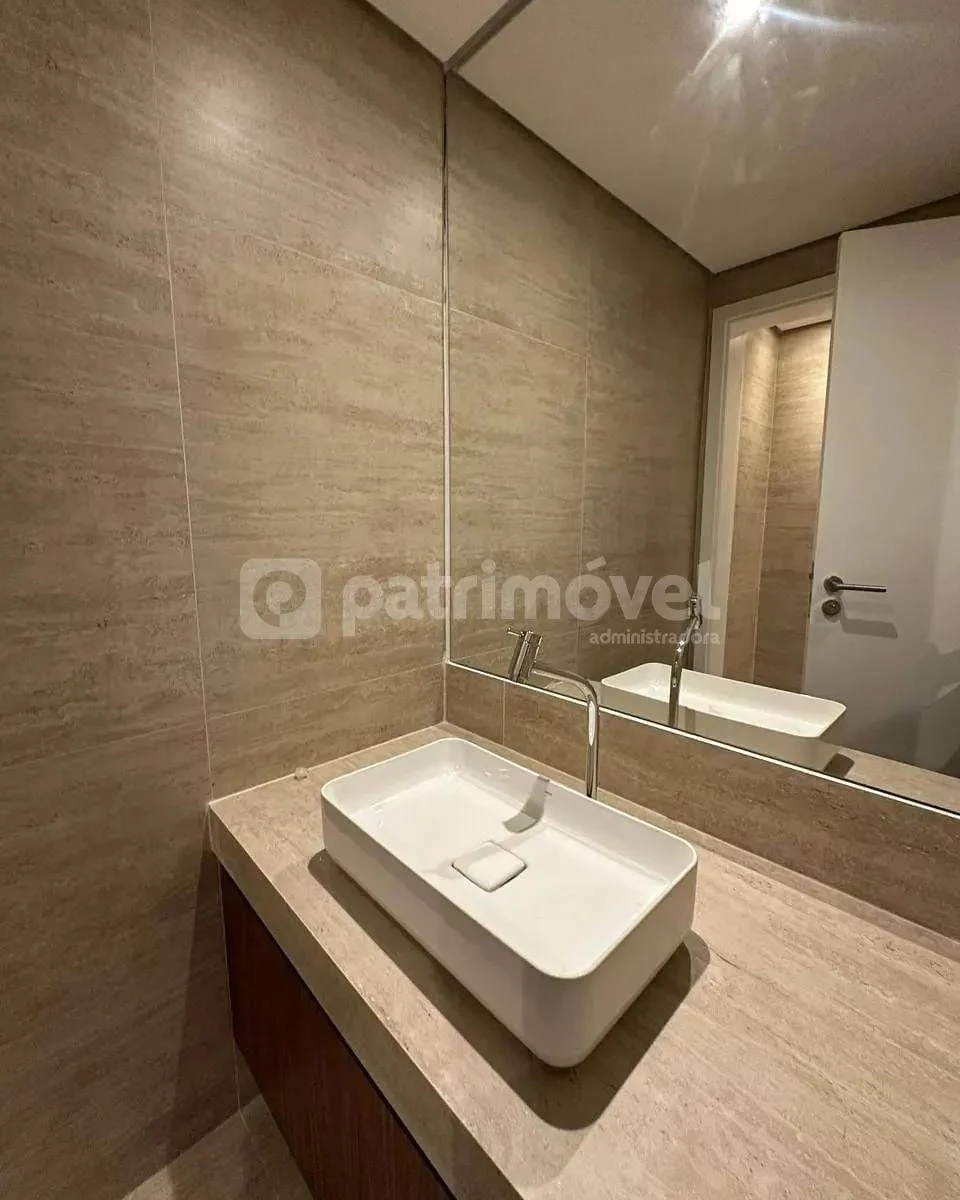 Немеблированная квартира 780 м²: 1 спальня и 6 санузлов — photo 24