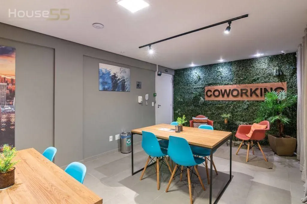 Estudio amueblado de 25 m² con balcón acristalado — photo 26