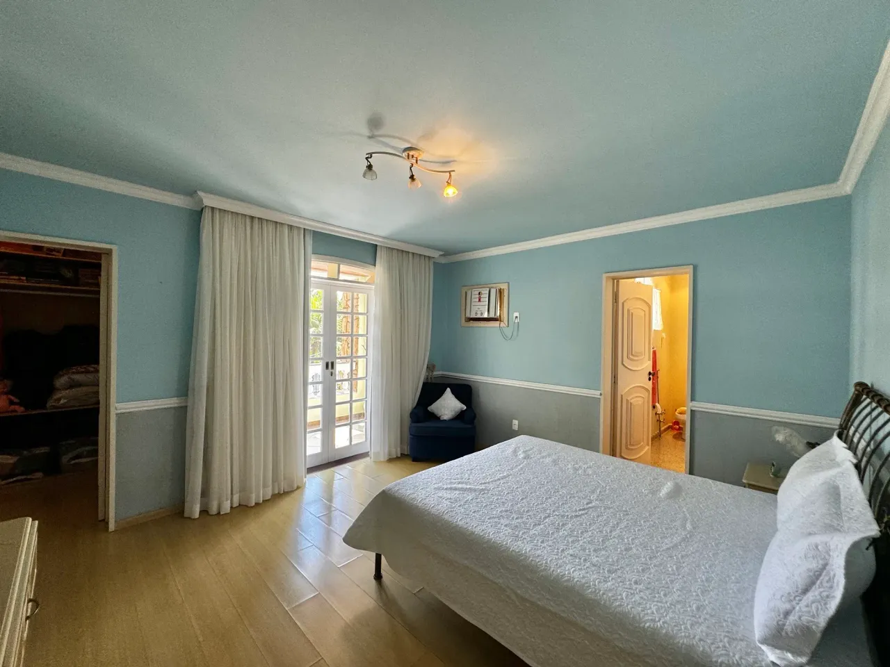 Furnished house with 4 bedrooms and 5 bathrooms — photo 5