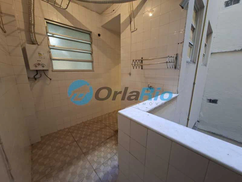 2-bedroom apartment with private BBQ and 1 parking spot — photo 11