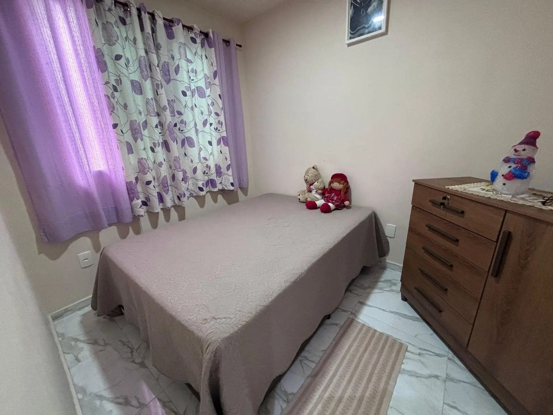 Furnished 2-bedroom apartment with open-plan gas kitchen — photo 8