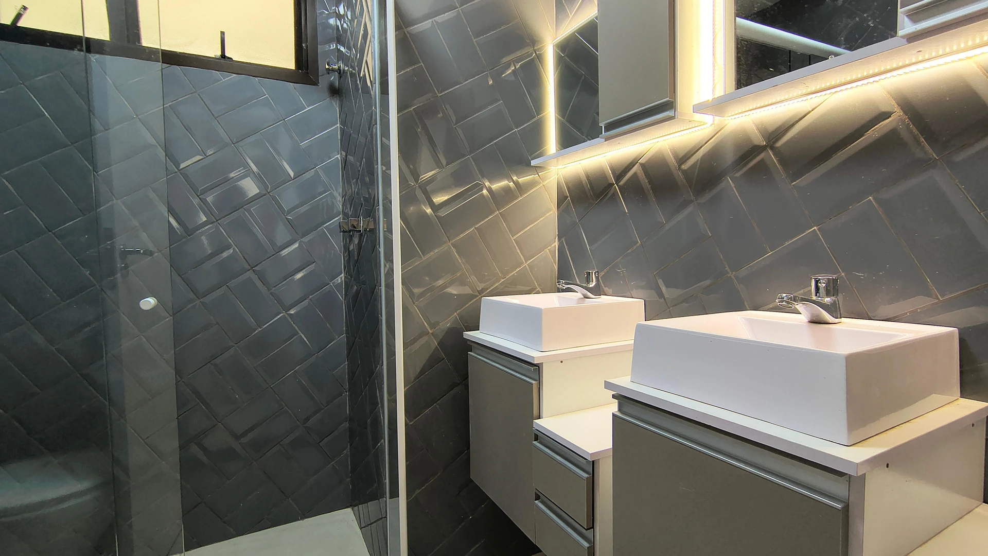 Apartment with 3 en-suite bedrooms and 5 baths, 2 parking — photo 12