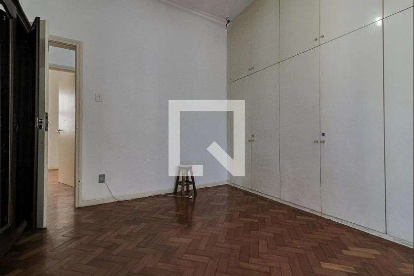 Rental apartment with 3 bedrooms, 160 m² and balcony — photo 10