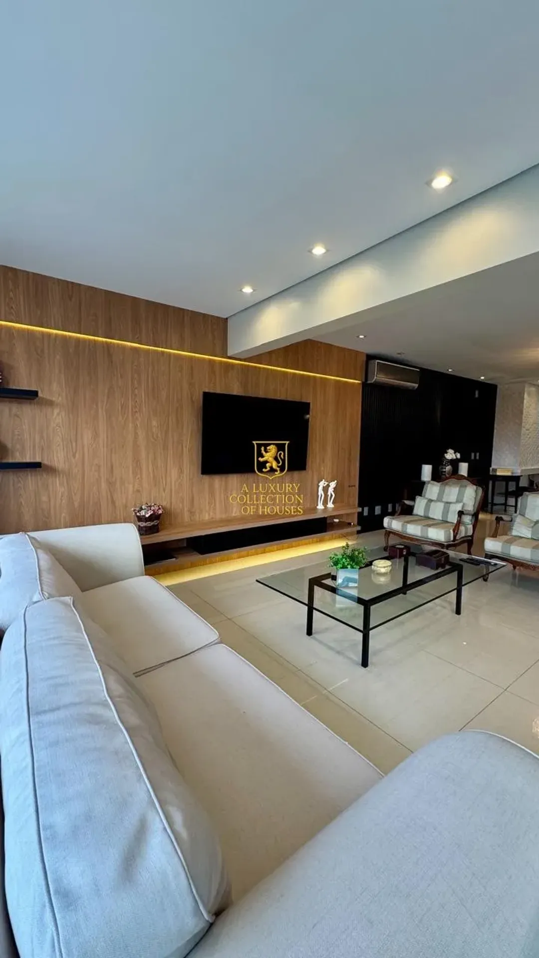 Furnished house with 4 en-suite bedrooms