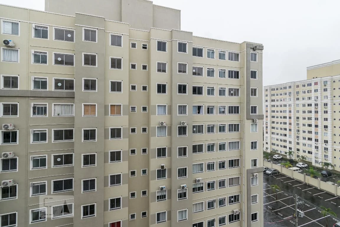 2-bedroom apartment in a building with a pool — photo 12