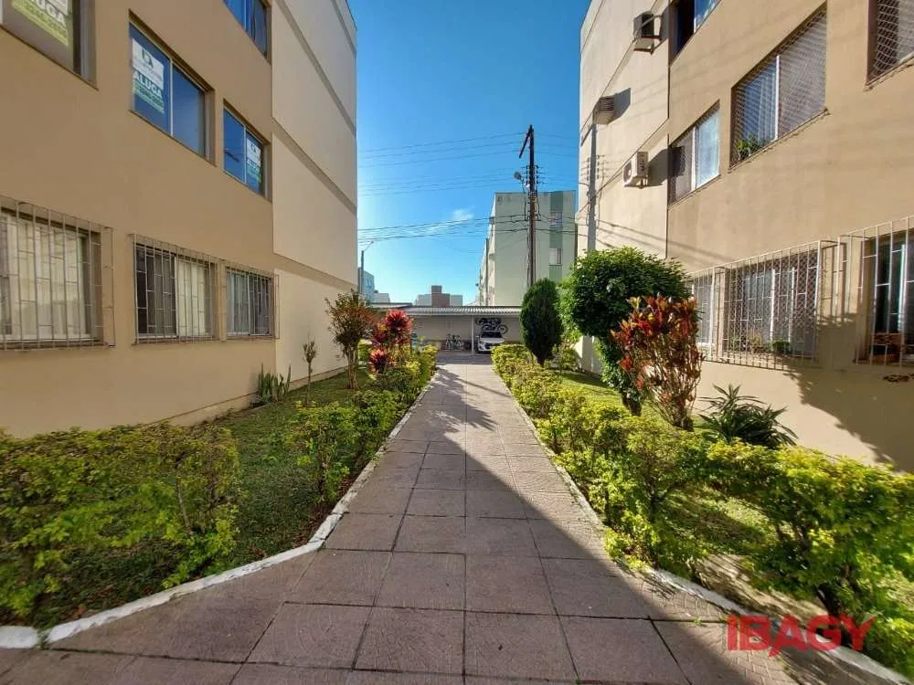 3-bedroom apartment with a washing machine — photo 23