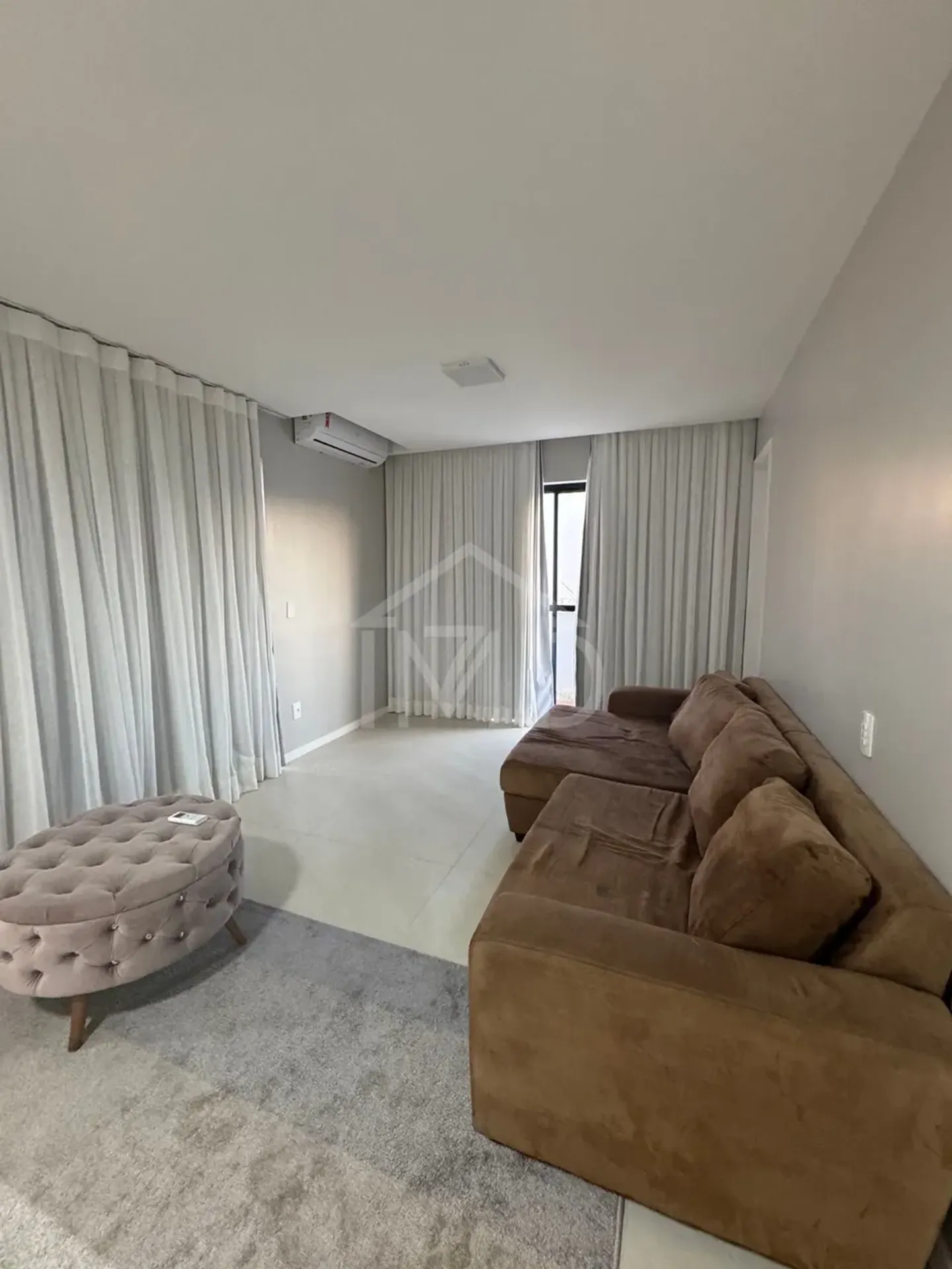 Casa mobiliada com 4 suítes e piscina, 420 m² — photo 40