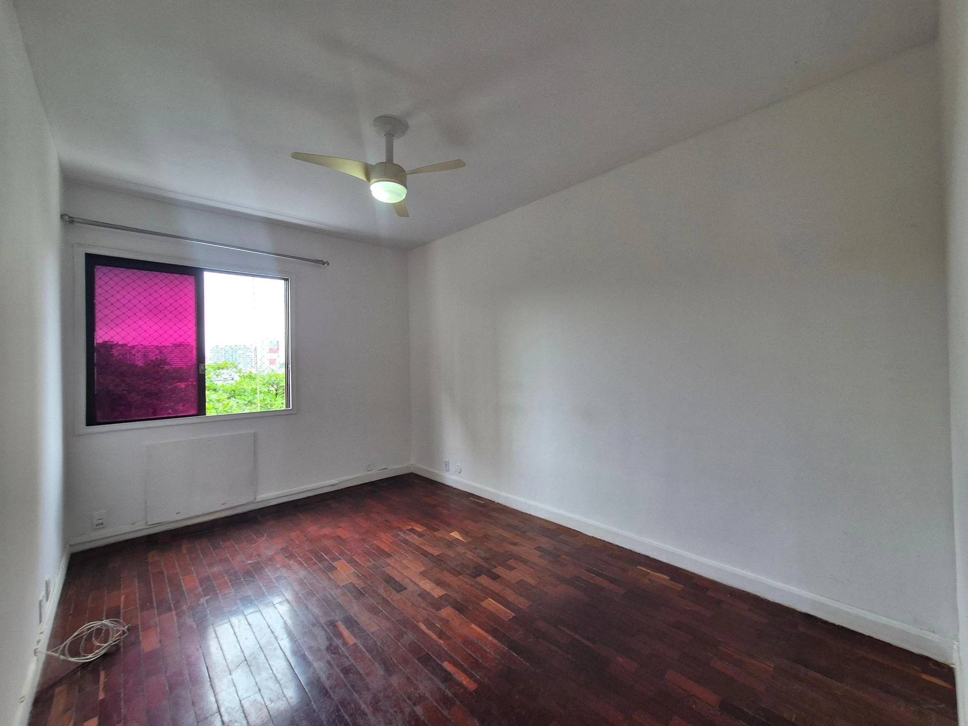 2-bedroom apartment in a building with a sauna — photo 35