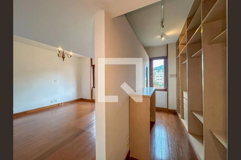 Apartment, 275 m², with a walk-in closet — photo 50