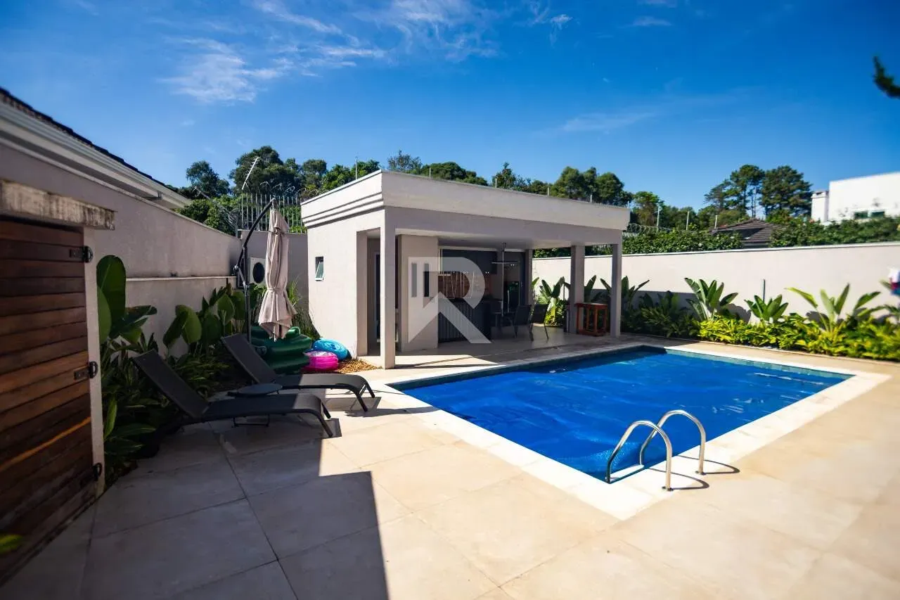 House with 4 en-suite bedrooms and private BBQ — photo 29